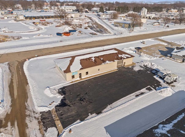 402 S 15th Street, Clear Lake, IA 50428