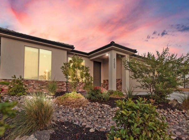 4589 S SOPHIA, Washington, UT 84780
