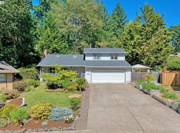 3463 BREEZEWOOD AVE, Eugene, OR 97405