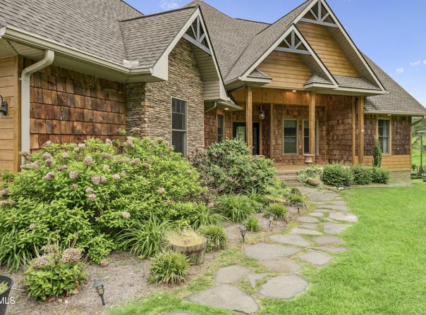2220 Old Tusculum Road, Greeneville, TN 37745