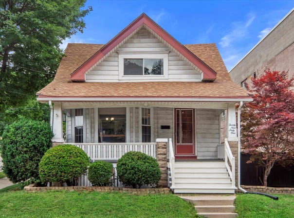 2961 S Delaware Ave, Milwaukee, WI 53207