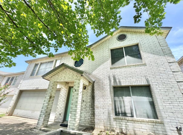 2204 Desco DR, Austin, TX 78748
