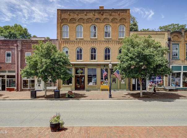 109 E Main Street, Jonesborough, TN 37659