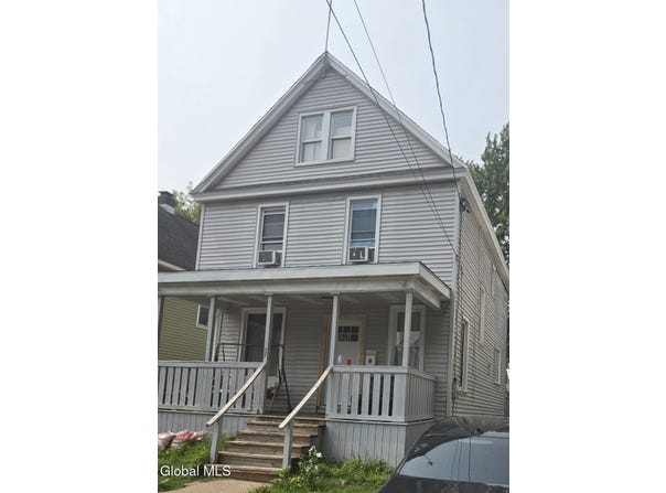 27 Linden Street, Schenectady, NY 12304
