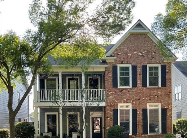655 Grove Manor Court, Suwanee, GA 30024