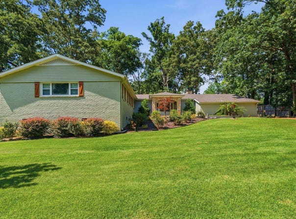 126 Patsy Dr, Florence, AL 35633