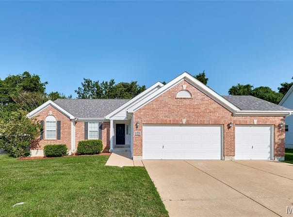 1225 Woodside Drive, Arnold, MO 63010