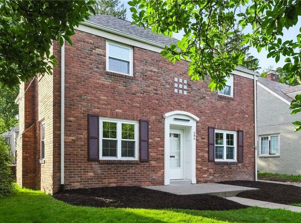 586 Kenilworth Dr, Mt Lebanon, PA 15228