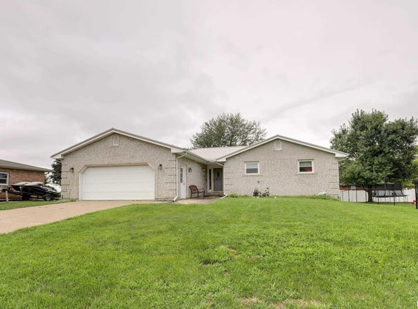 3826 TIFFANY Lane, Quincy, IL 62305