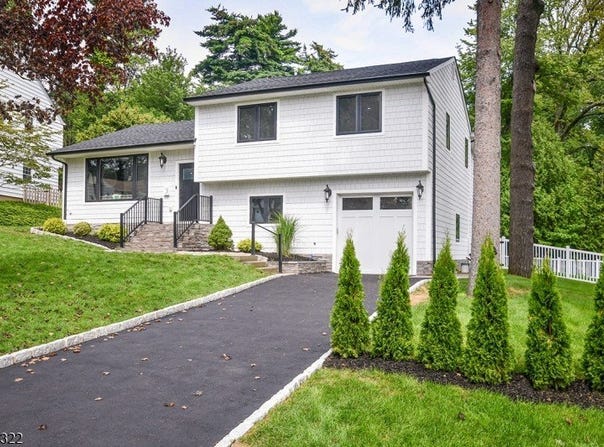 1 Harrison Ct, Summit City, NJ 07901-1713