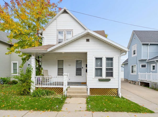 218 E SPRING Street, APPLETON, WI 54911