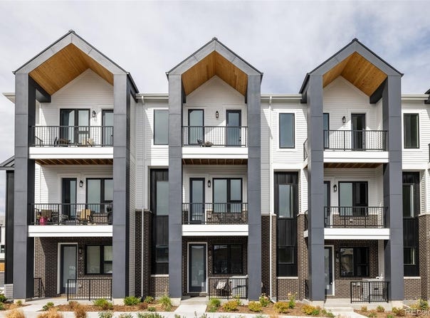 8280 E 36th Avenue, Denver, CO 80238
