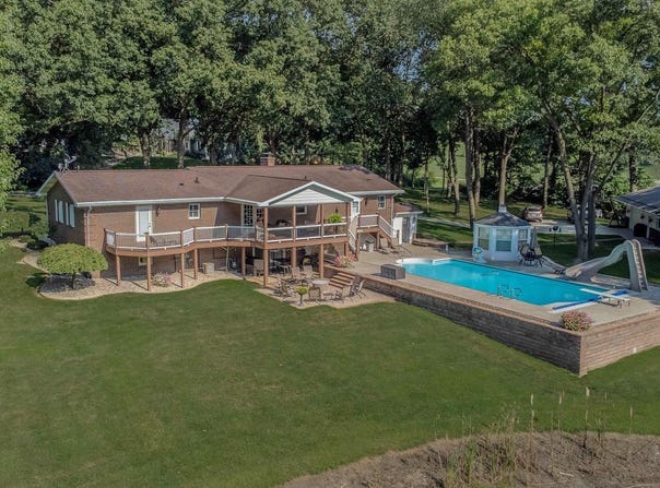 56085 CR 33, Middlebury, IN 46540-9531