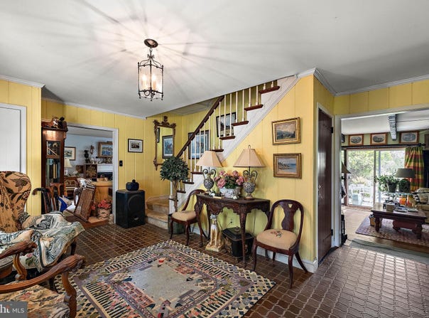 121 DAVIS ROAD, MALVERN, PA 19355