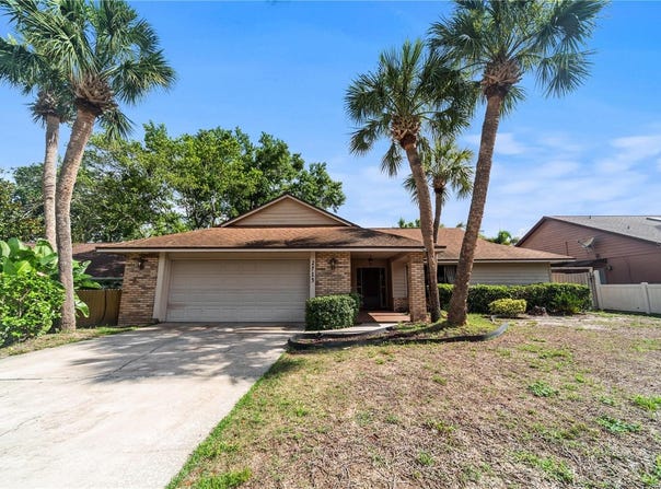 2715 WEKIVA MEADOWS COURT, APOPKA, FL 32712
