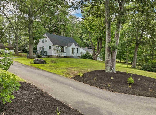 305 Green Street, Somersworth, NH 03878