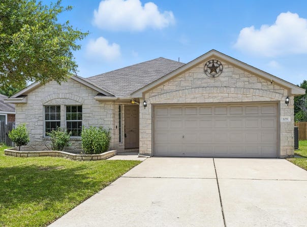 109 Inman DR, Hutto, TX 78634
