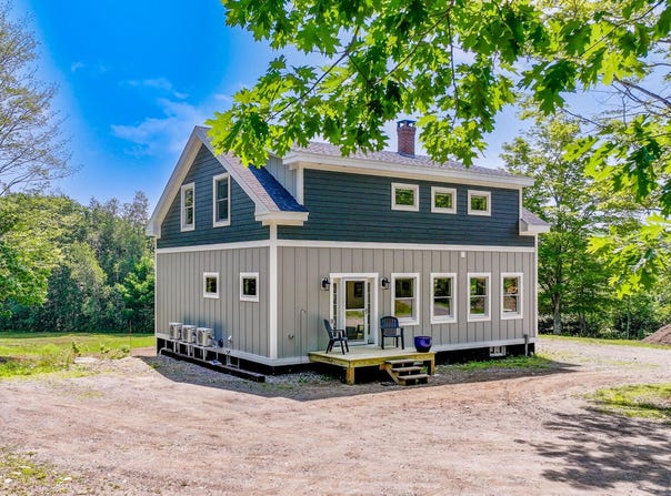 2347 Belfast Road, Lincolnville, ME 04849