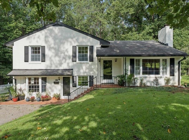 921 Peaksview St, Bedford, VA 24523