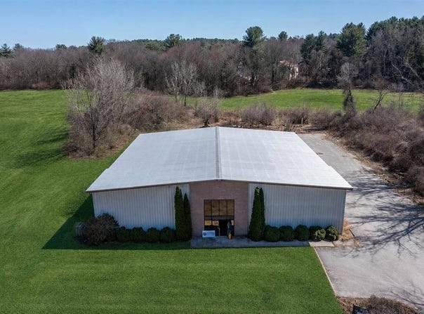 30 Crabtree Lane, Woodstock, CT 06281