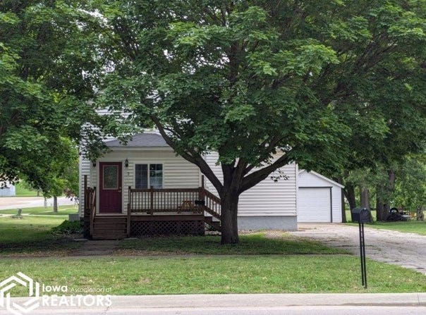 5 2Nd Street S, Humboldt, IA 50548