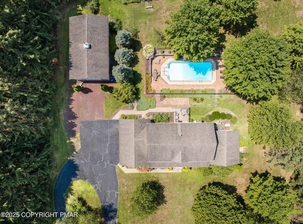 969 Hideaway Hill Road, Kunkletown, PA 18058