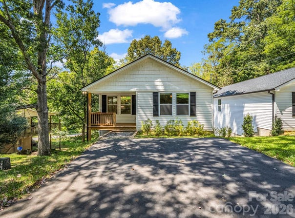 92 Lakeside Drive, Asheville, NC 28806