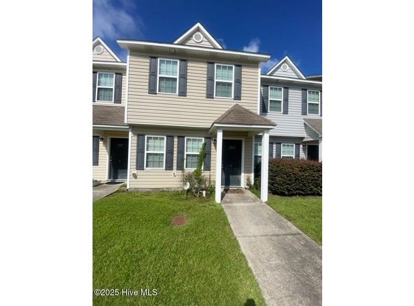 202 Lanieve Court, Hubert, NC 28539