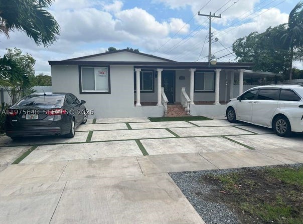 4365 W 1st Ave, Hialeah, FL 33012