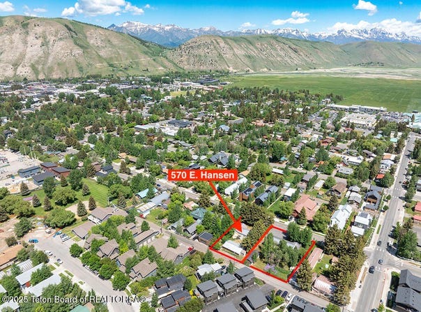 570 E HANSEN Avenue, Jackson, WY 83001
