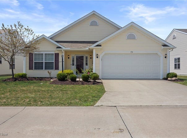 130 Westminster Way, Elyria, OH 44035
