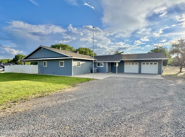 4905 LINDA Lane, Farmington, NM 87402