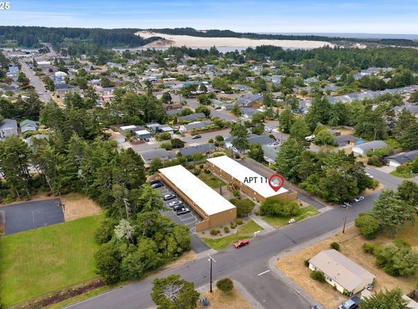 1260 10TH ST, Florence, OR 97439