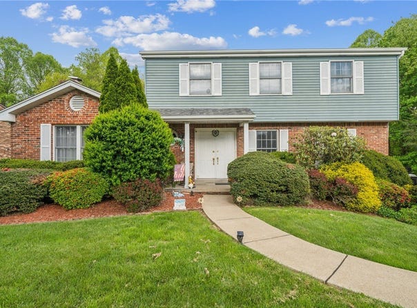 620 Sandy Hill Road, Manor, PA 15642