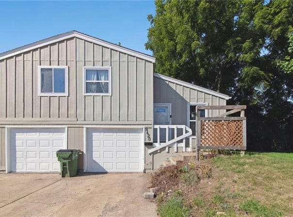 8420 Lane Place, Raytown, MO 64138