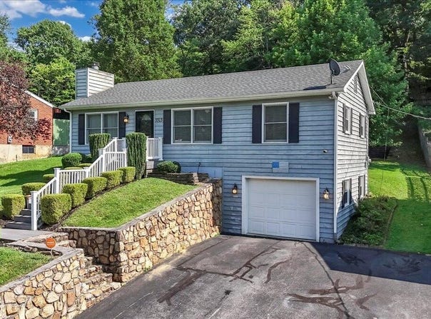 3515 Yellow Mountain RD SE, Roanoke, VA 24014