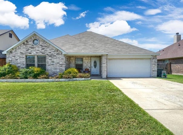 149 Birdsong Lane, Terrell, TX 75160