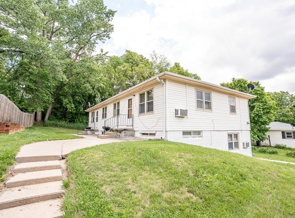 505 N HAZEL Street, GLENWOOD, IA 51534