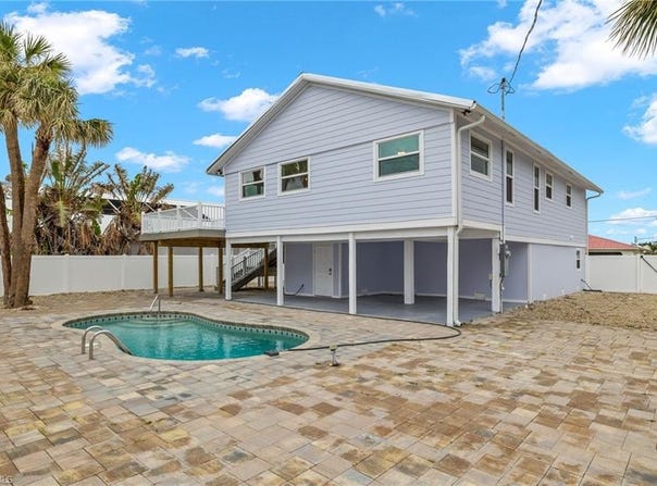 7868 Buccaneer, FORT MYERS BEACH, FL 33931