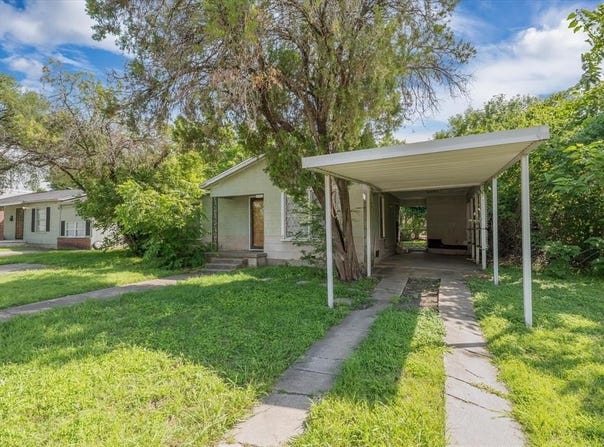 1105 Spring Branch Street, Beverly Hills, TX 76711