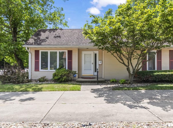 3217 CLARENDON Drive, Springfield, IL 62704