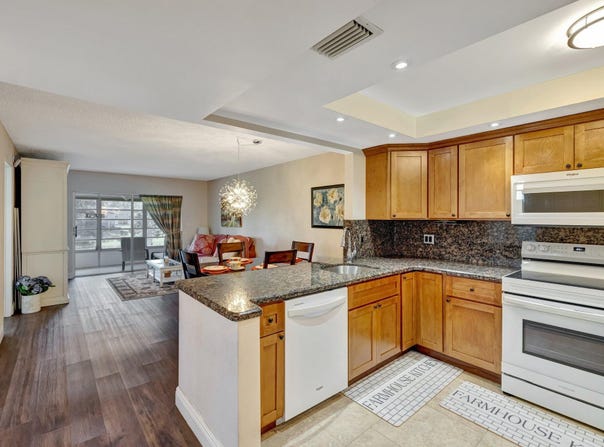 2901 NW 46th Avenue, Lauderdale Lakes, FL 33313