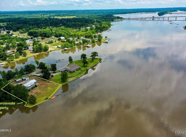 476 Hideaway Road, Camden, AL 36726