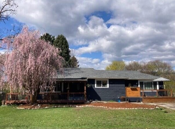 750 LARCH ST, KETTLE FALLS, WA 99141