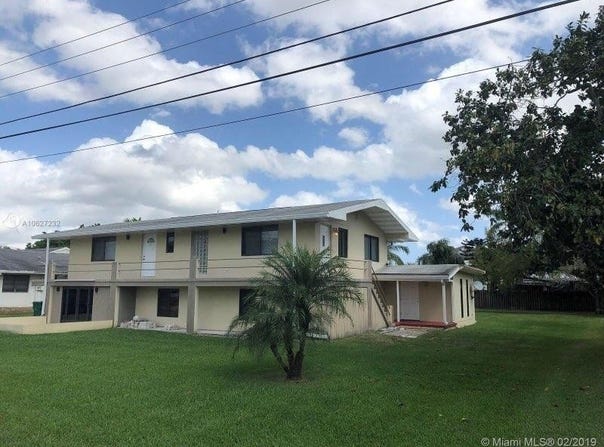 4230 SW 73rd Ter, Davie, FL 33314