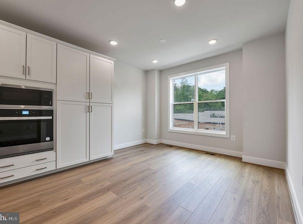 1609 FELLOWSHIP SQUARE, RESTON, VA 20190