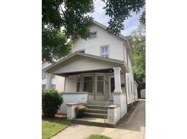 666 Lake Drive SE, Grand Rapids, MI 49506