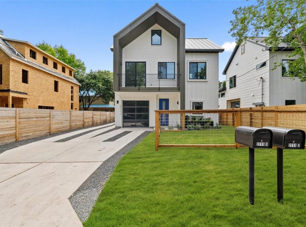 2711 Stacy Ln, Austin, TX 78704