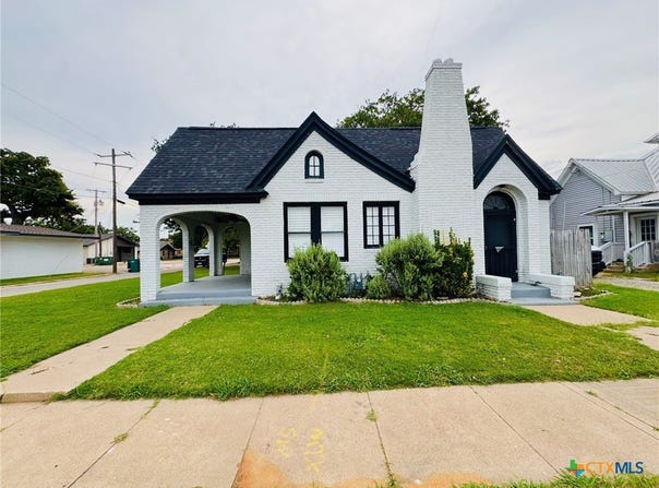 109 N Lutterloh Avenue, Gatesville, TX 76528