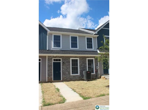 23 Kiernan Avenue, Hellertown Boro, PA 18055